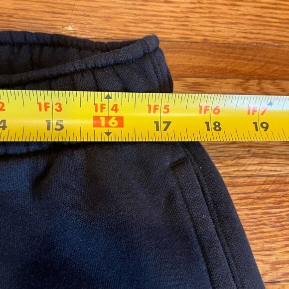 Nike Pants (Modern) - Picture 7 of 8